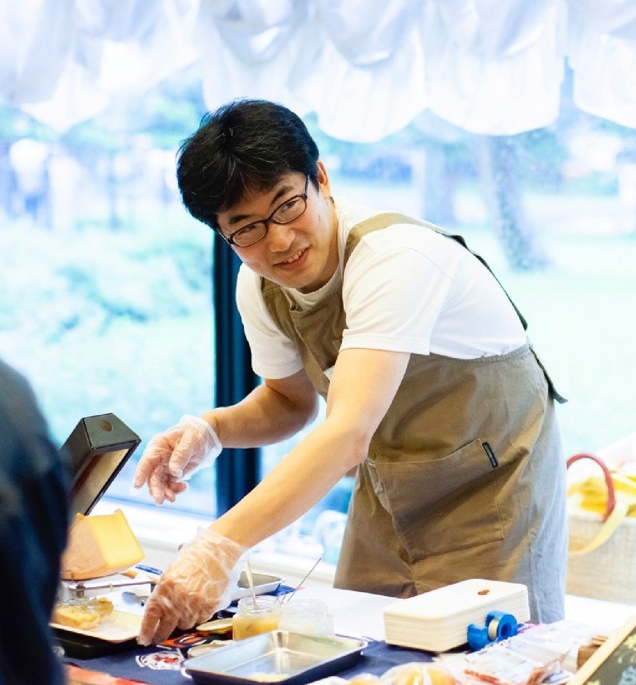 株式会社広内エゾリスの谷チーズ社　代表取締役　寺尾 智也 様